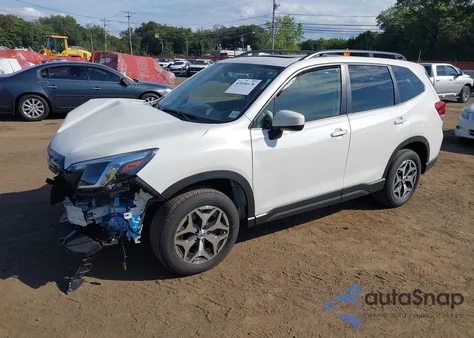 2023 Subaru Forester Premium z USA, uszkodzony, nr VIN JF2SKAEC8PH545002